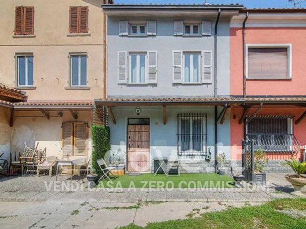casa indipendente in vendita a Lungavilla