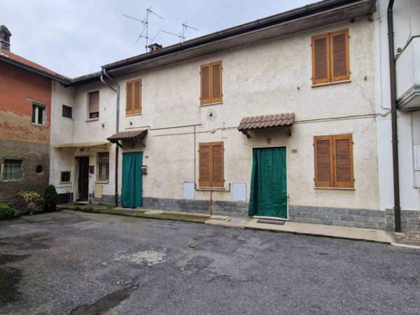 casa indipendente in vendita a Magherno