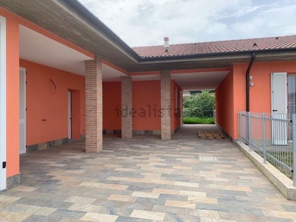 casa indipendente in vendita a Magherno