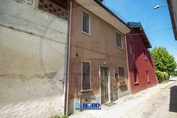 casa indipendente in vendita a Magherno