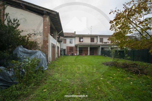casa indipendente in vendita a Magherno