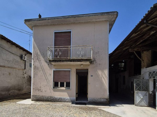 casa indipendente in vendita a Magherno