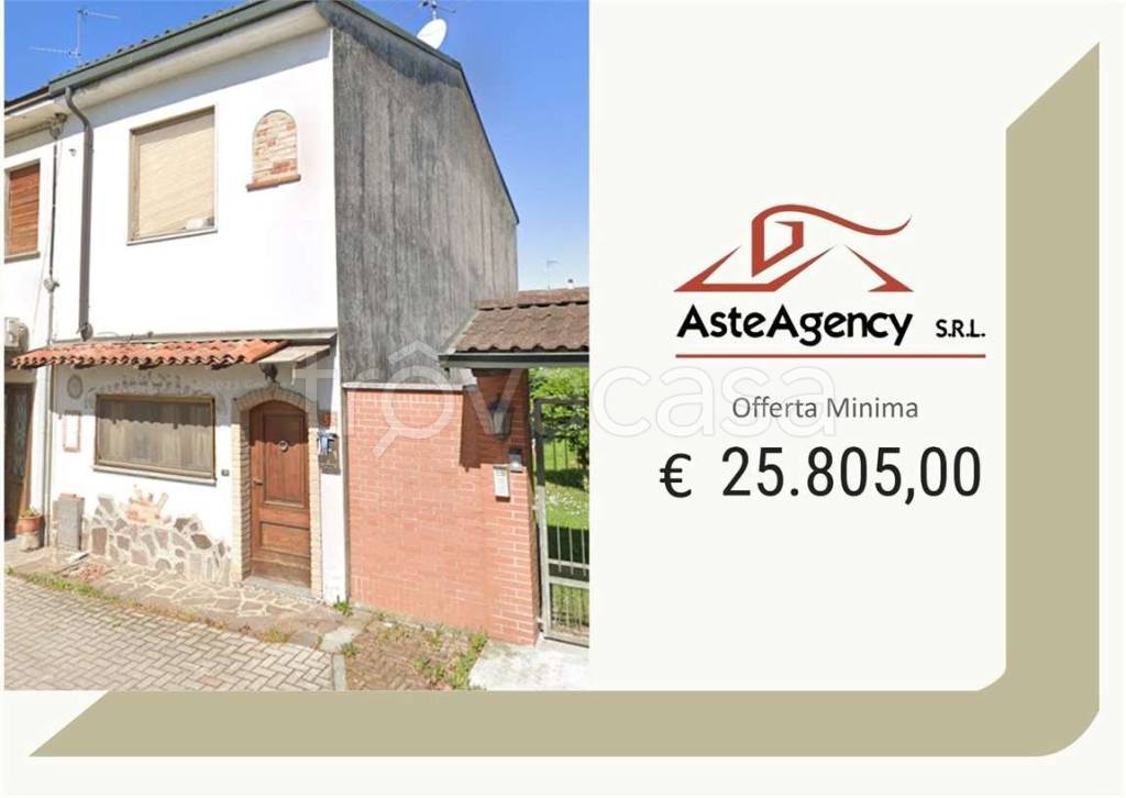 casa indipendente in vendita a Magherno