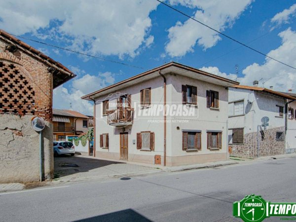 casa indipendente in vendita a Magherno