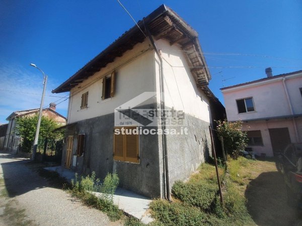 casa indipendente in vendita a Magherno