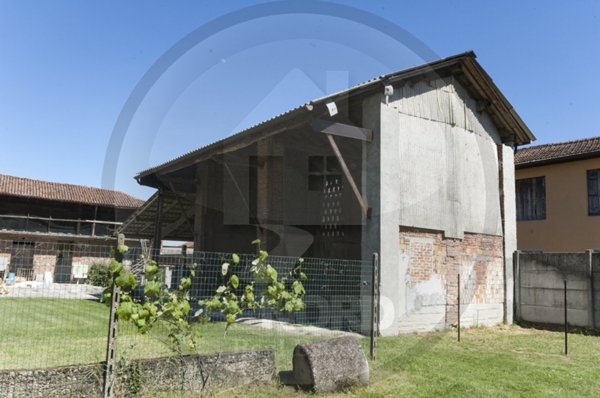 casale in vendita a Magherno