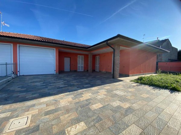 casa indipendente in vendita a Magherno