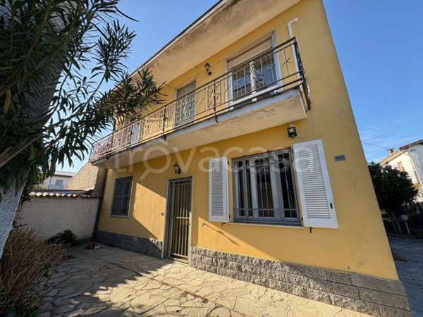 casa indipendente in vendita a Magherno