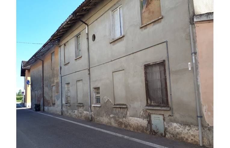 casa indipendente in vendita a Magherno
