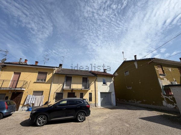 casa indipendente in vendita a Magherno