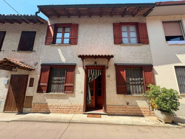 casa indipendente in vendita a Magherno