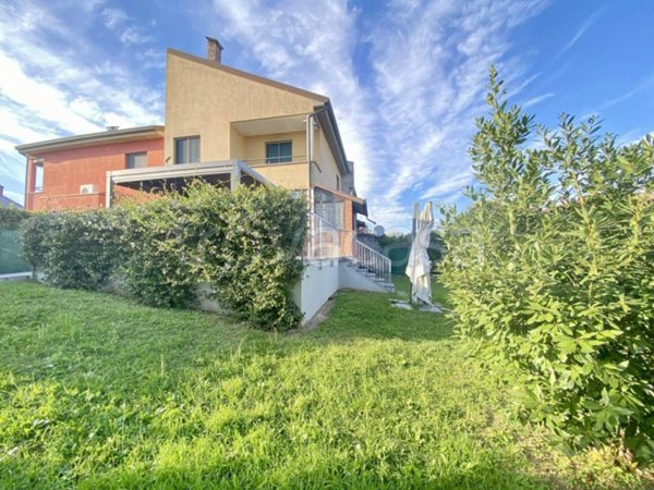 casa indipendente in vendita a Marcignago