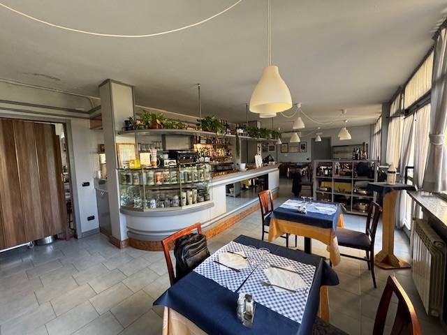 locale commerciale in vendita a Marcignago