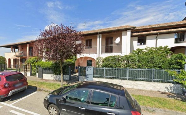 casa indipendente in vendita a Marcignago in zona Divisa