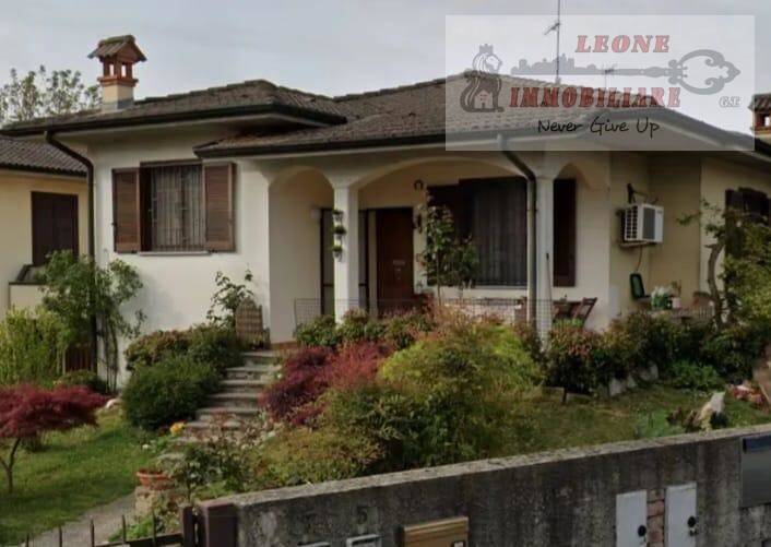 casa indipendente in vendita a Marzano