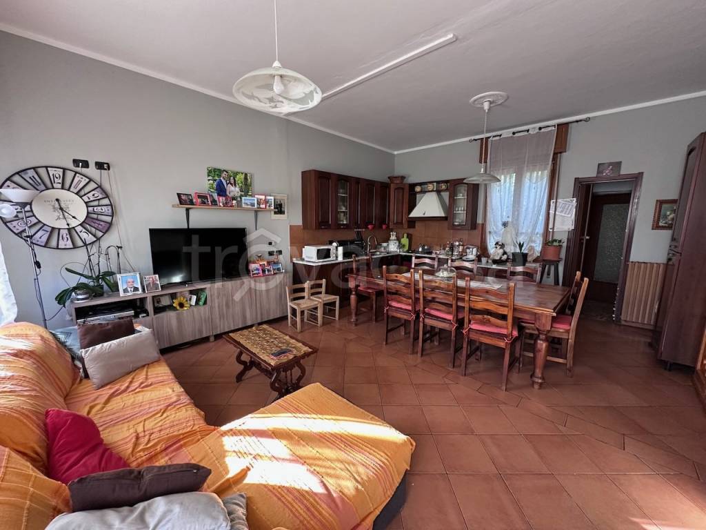 casa indipendente in vendita a Mede in zona Goido