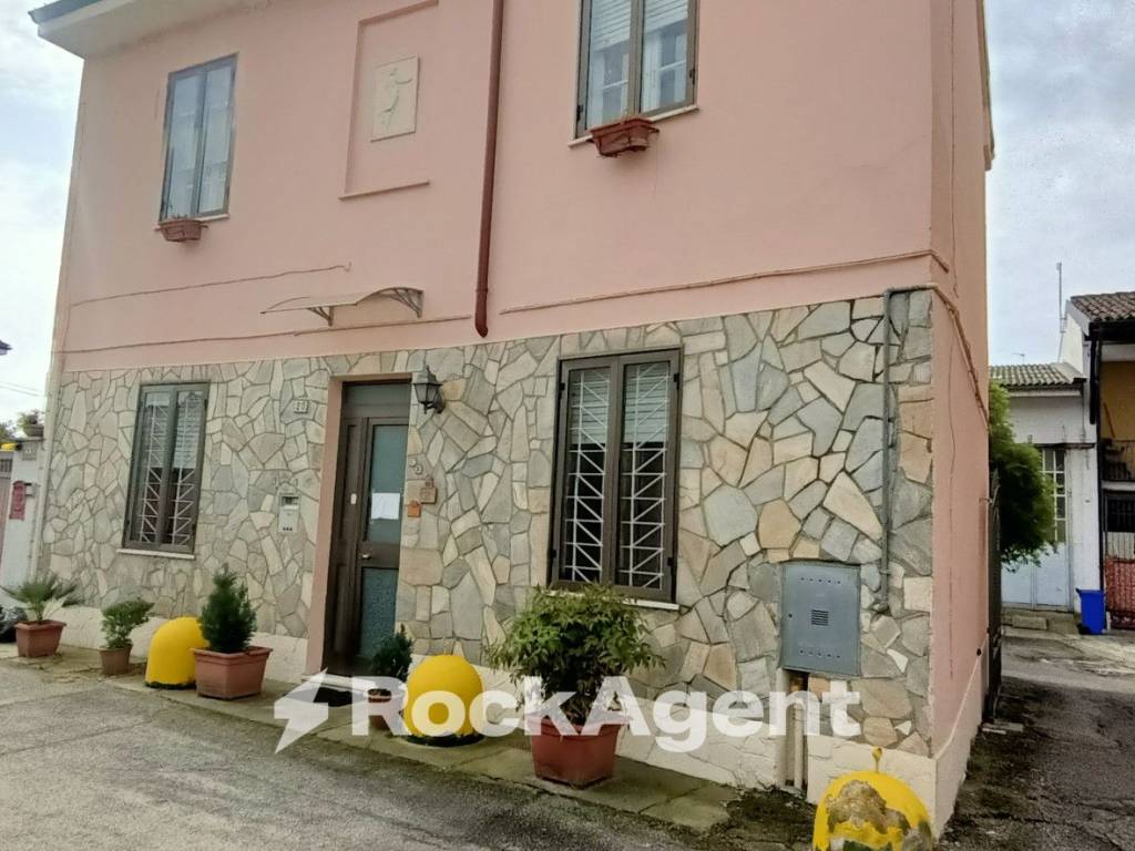 casa indipendente in vendita a Mede