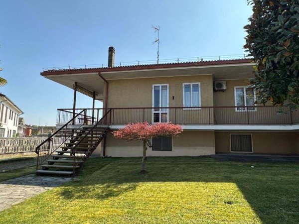 casa indipendente in vendita a Mede