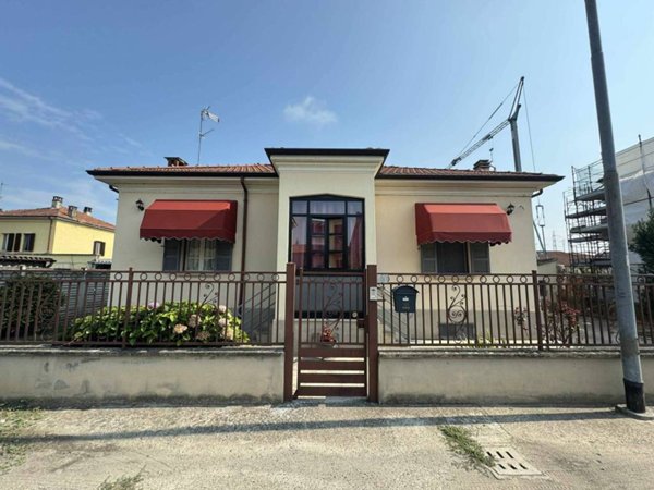 casa indipendente in vendita a Mede