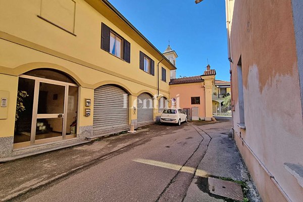 locale commerciale in vendita a Mede