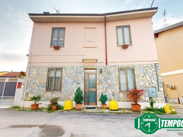 casa indipendente in vendita a Mede