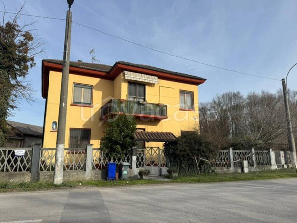 casa indipendente in vendita a Mede