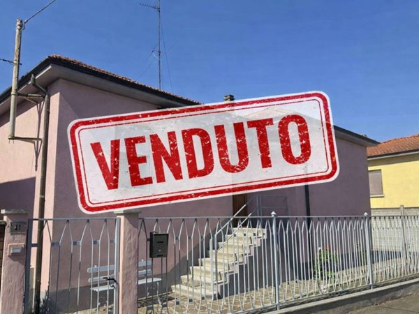 casa indipendente in vendita a Mede
