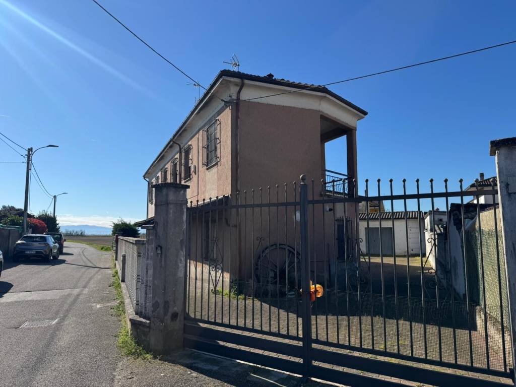 casa indipendente in vendita a Mede