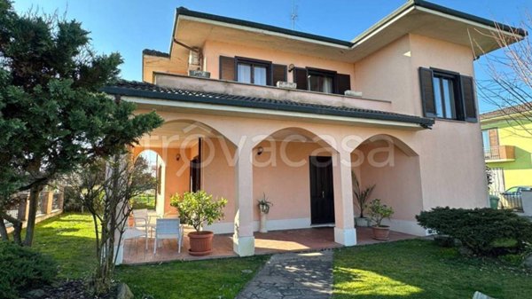 casa indipendente in vendita a Mede