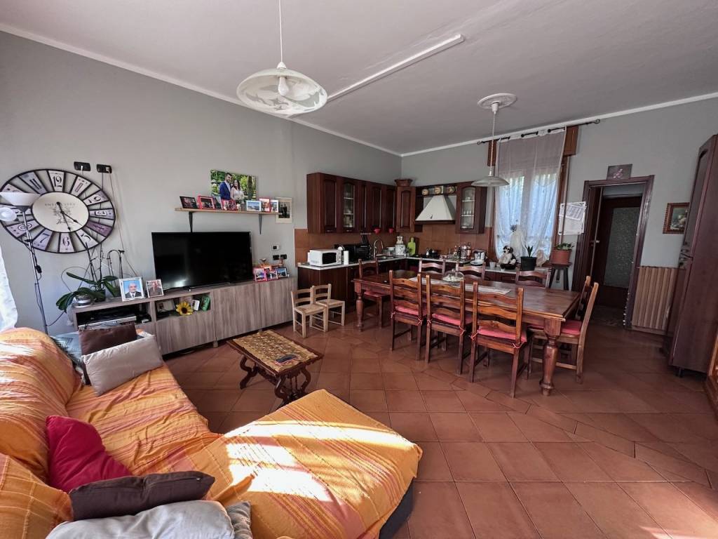casa indipendente in vendita a Mede in zona Goido