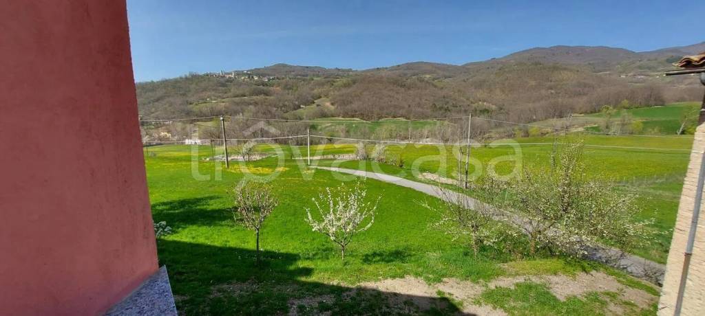 casa indipendente in vendita a Menconico
