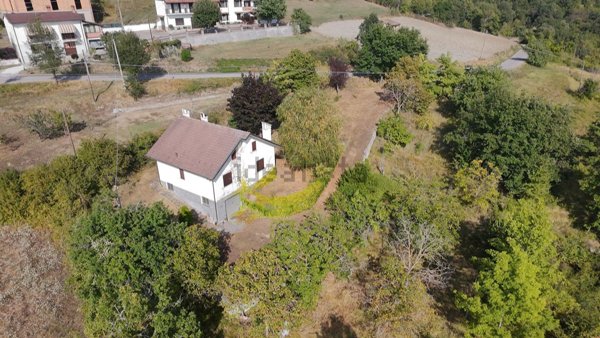 casa indipendente in vendita a Menconico