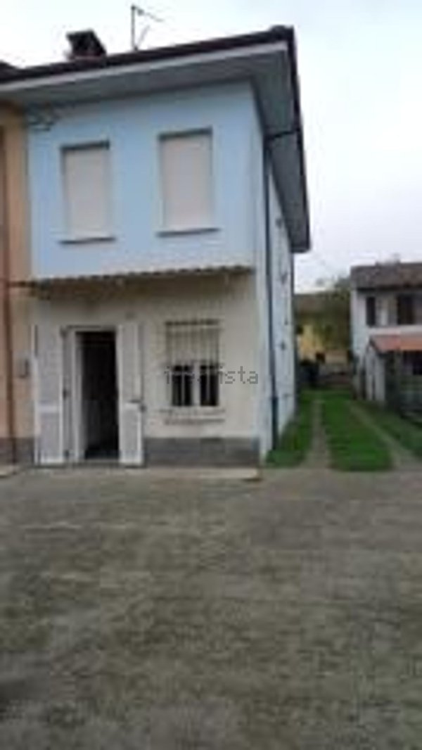 casa indipendente in vendita a Mezzana Bigli in zona Balossa Bigli