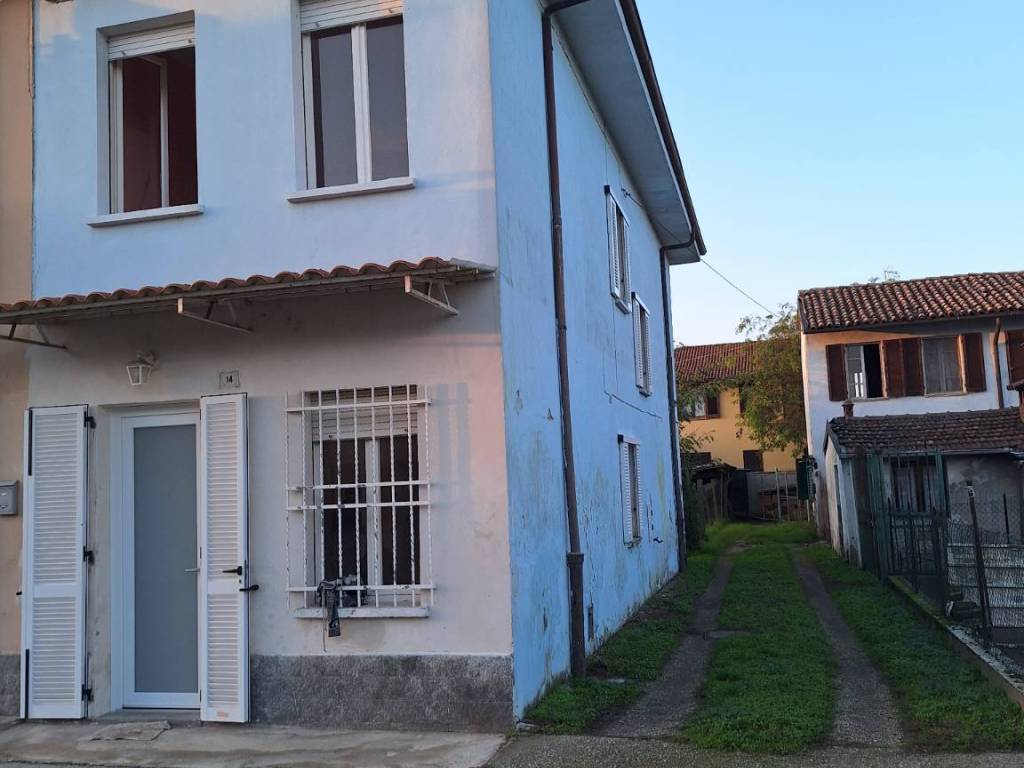 casa indipendente in vendita a Mezzana Bigli