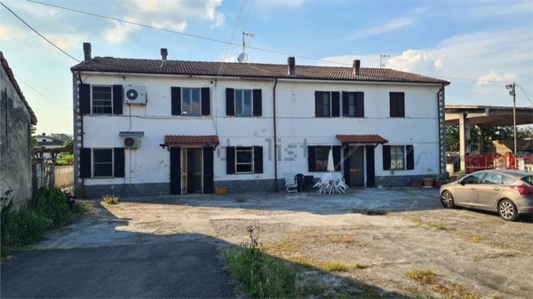 casale in vendita a Mezzana Bigli in zona Balossa Bigli