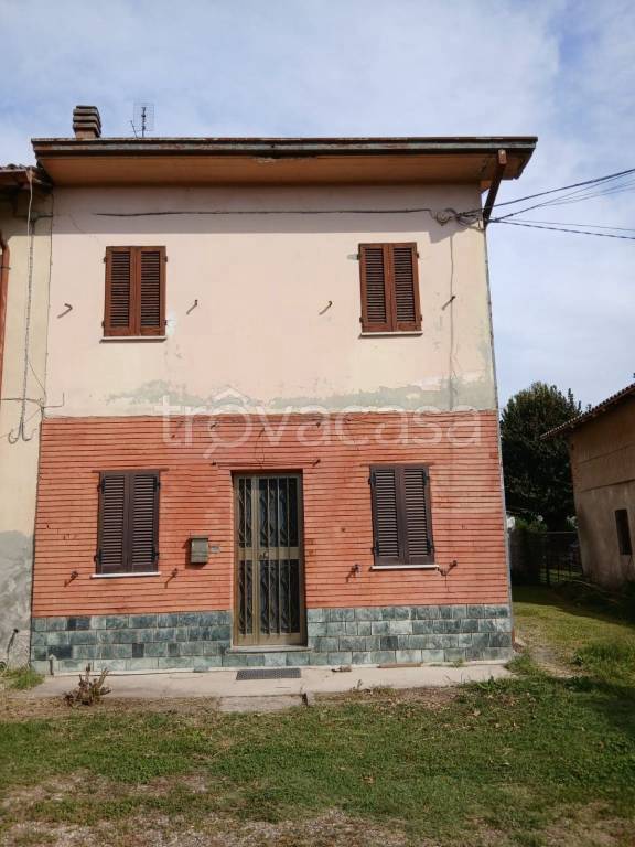 casa indipendente in vendita a Mezzanino