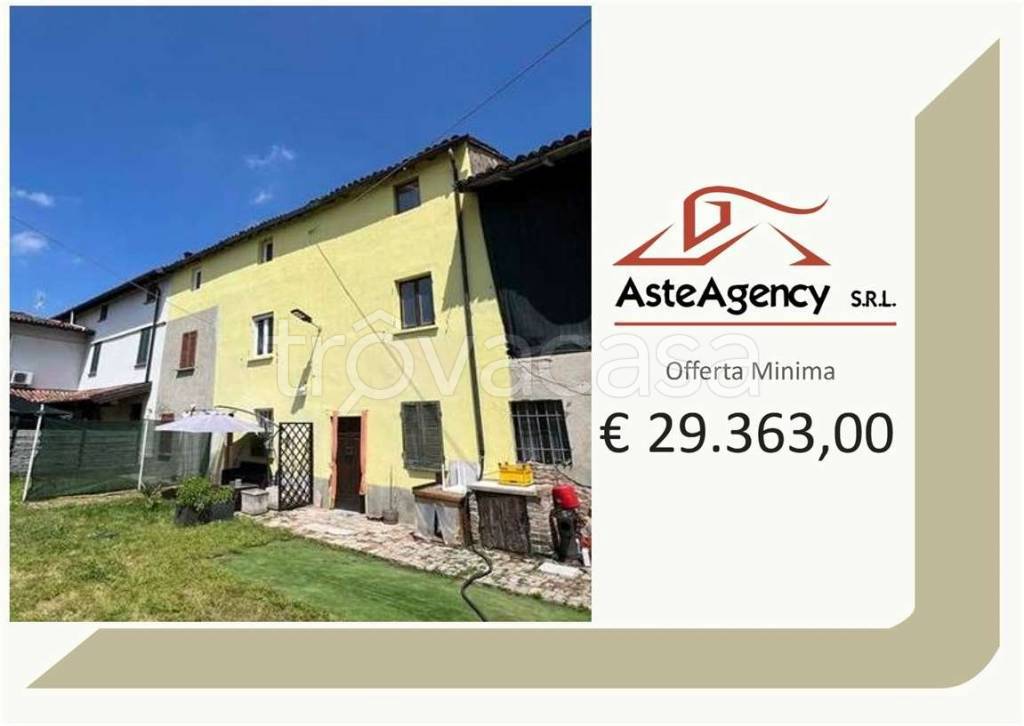 casa indipendente in vendita a Mezzanino