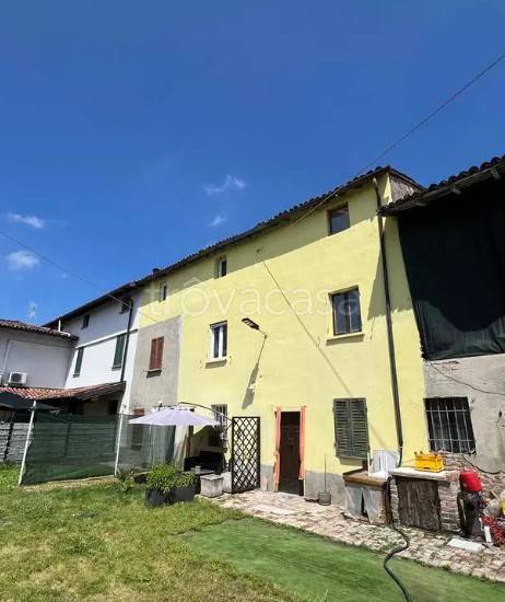 casa indipendente in vendita a Mezzanino