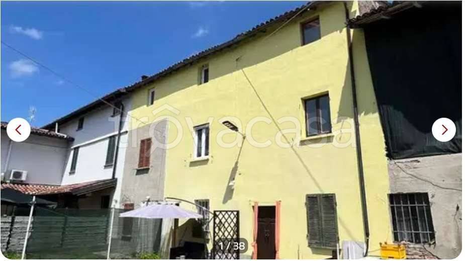 casa indipendente in vendita a Mezzanino