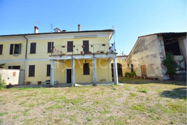 casa indipendente in vendita a Miradolo Terme
