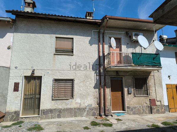 appartamento in vendita a Miradolo Terme in zona Camporinaldo