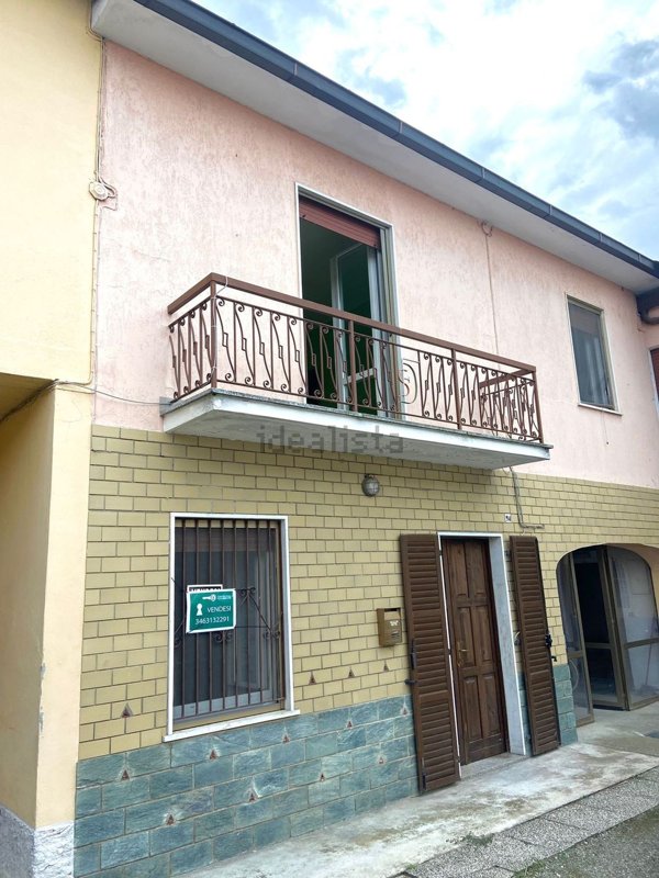 casa indipendente in vendita a Miradolo Terme