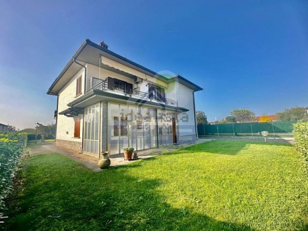 casa indipendente in vendita a Miradolo Terme