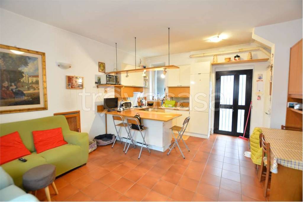 casa indipendente in vendita a Miradolo Terme