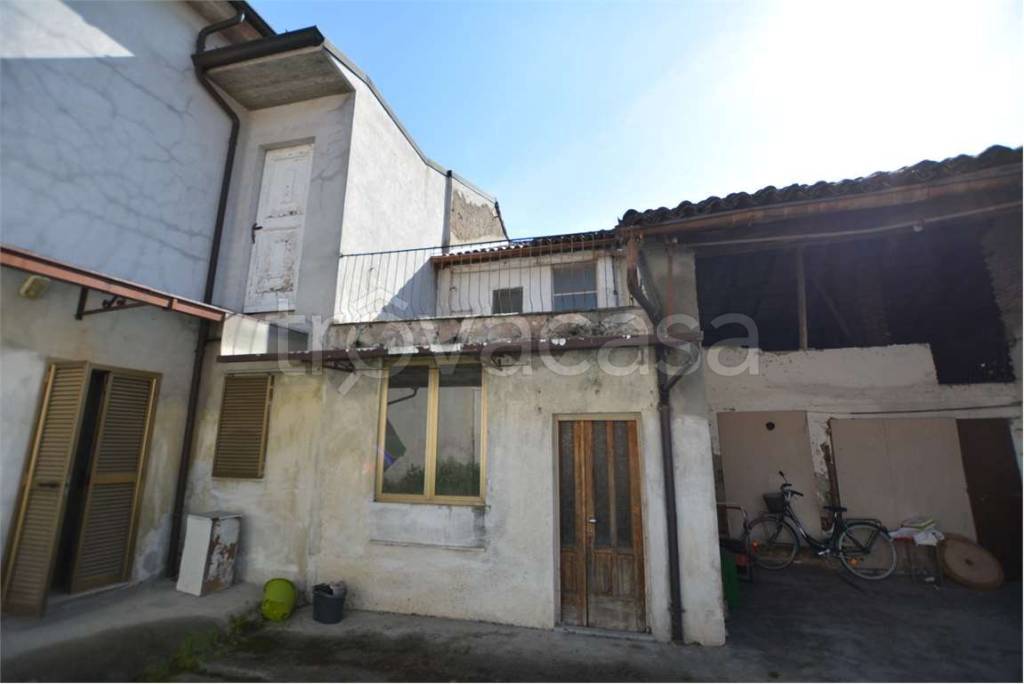 casa indipendente in vendita a Miradolo Terme