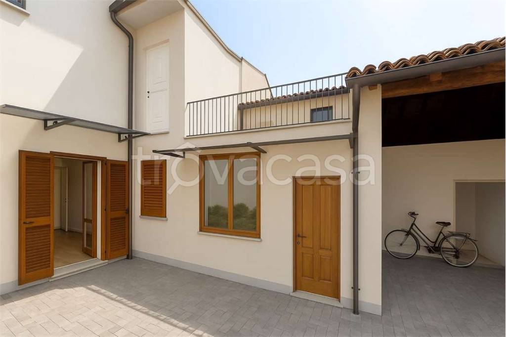 casa indipendente in vendita a Miradolo Terme