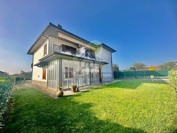 casa indipendente in vendita a Miradolo Terme
