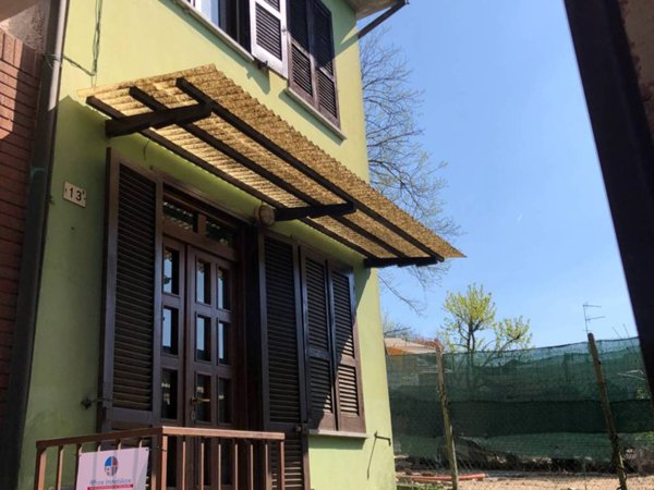 casa indipendente in vendita a Miradolo Terme