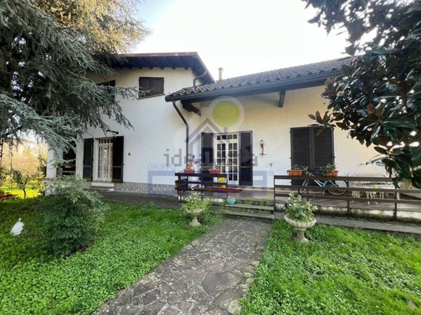 casa indipendente in vendita a Miradolo Terme