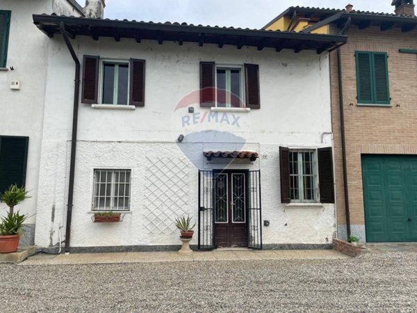 casa indipendente in vendita a Miradolo Terme in zona Camporinaldo